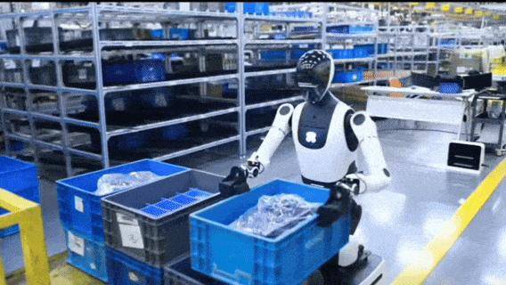 機器人變身“工友” 具身智能落地工業制造背后的技術與安全攻防思考
